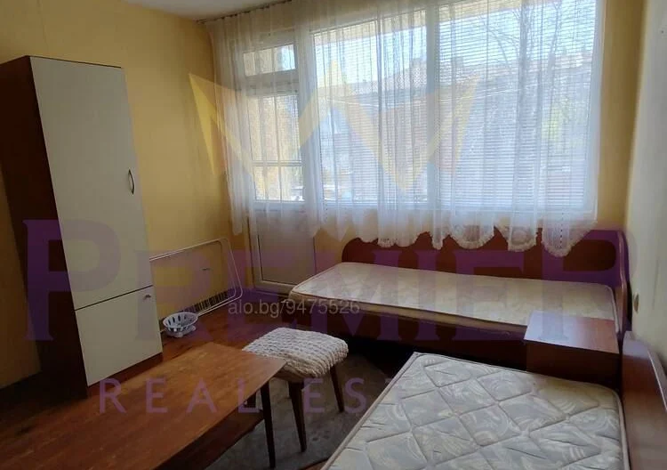 Два етажа от къща в гр. Приморско -  - снимка 8 - Имоти Премиер