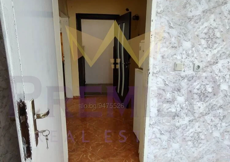 Два етажа от къща в гр. Приморско -  - снимка 9 - Имоти Премиер