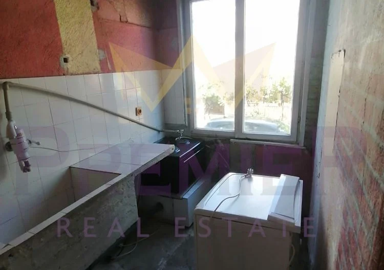 Два етажа от къща в с. Кранево -  - снимка 25 - Имоти Премиер