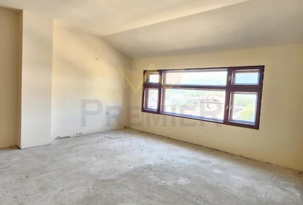 Агенция за недвижими имоти - Имоти Премиер - имот - 1250022, Цена: 206000 EUR