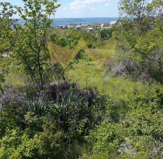 Два парцела в м-т Изгрев, гр. Варна -  - снимка 2 - Имоти Премиер