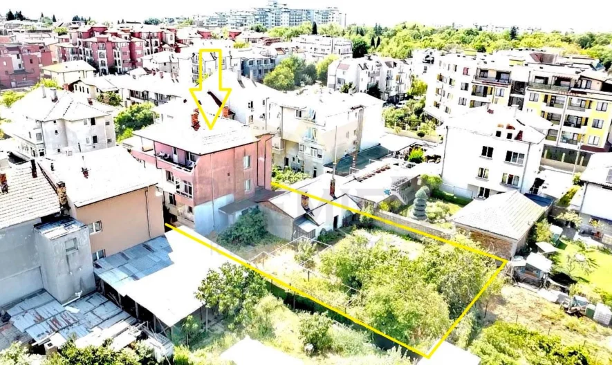 🏡 Два самостоятелни етажа от триетажна къща с двор в с. Равда, близо до центъра -  - снимка 1 - Имоти Премиер