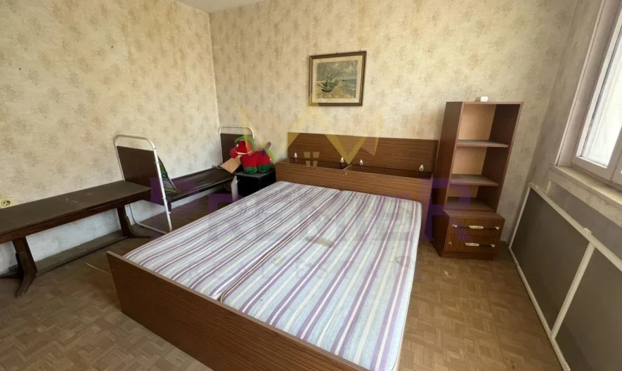 🏡 Два самостоятелни етажа от триетажна къща с двор в с. Равда, близо до центъра -  - снимка 26 - Имоти Премиер