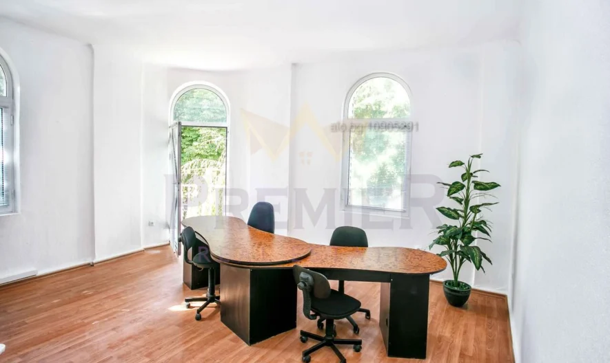 Две Емблематични Сгради на Престижна Локация – до Входа на Морската градина -  - снимка 13 - Имоти Премиер