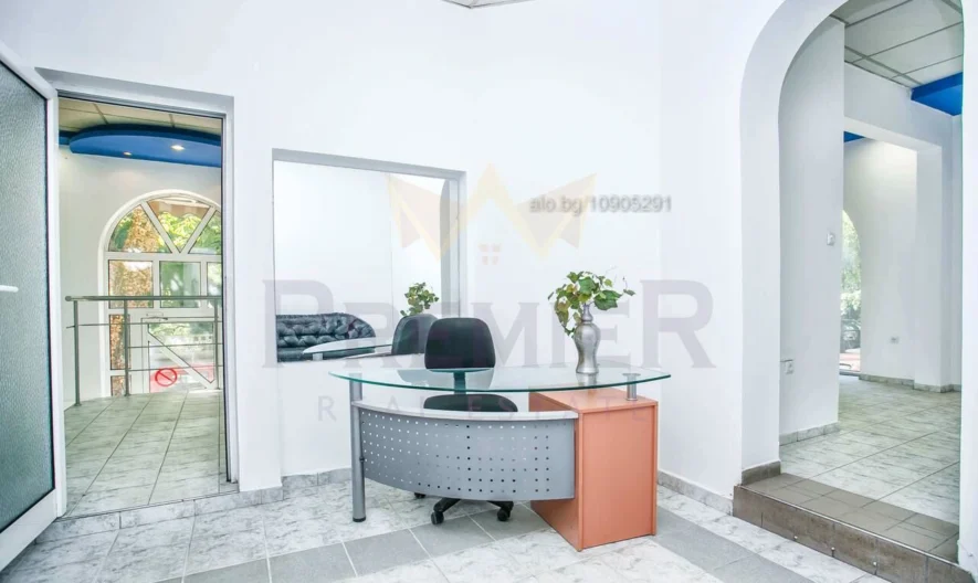 Две Емблематични Сгради на Престижна Локация – до Входа на Морската градина -  - снимка 5 - Имоти Премиер