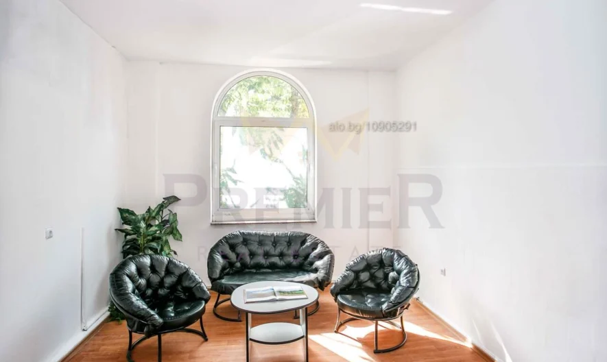 Две Емблематични Сгради на Престижна Локация – до Входа на Морската градина -  - снимка 9 - Имоти Премиер