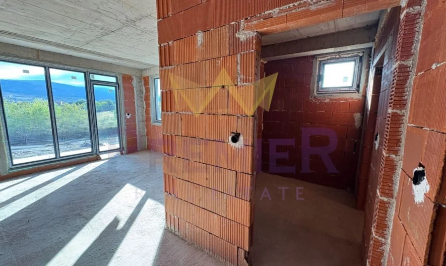 Две къщи-близнаци с гаражи в кв. Беломорски, гр. Пловдив - - снимка 5 - Имоти Премиер