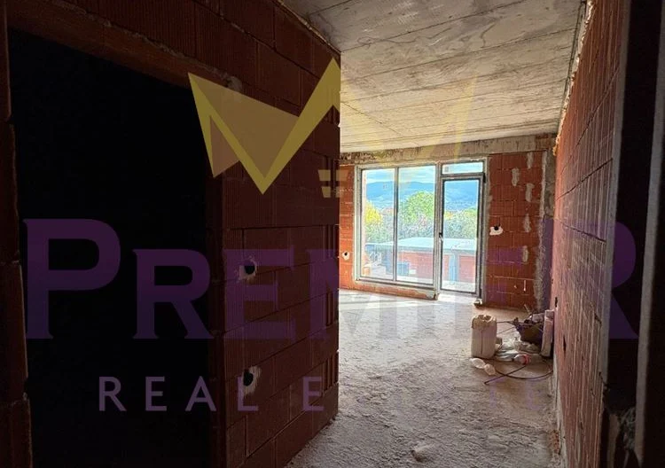 Две къщи-близнаци с гаражи в кв. Беломорски, гр. Пловдив - - снимка 7 - Имоти Премиер