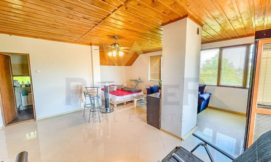 Две къщи НА ЦЕНАТА НА ЕДНА -  - снимка 17 - Имоти Премиер