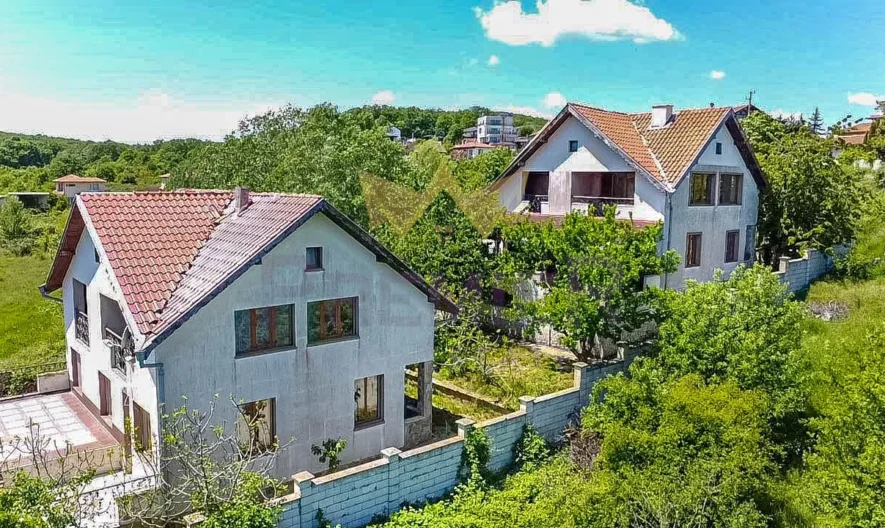 Две къщи НА ЦЕНАТА НА ЕДНА -  - снимка 4 - Имоти Премиер