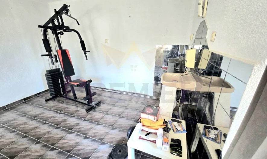 Две къщи в един двор (3689 кв.м.), с.Могилище, общ. Каварна, обл. Добрич. -  - снимка 22 - Имоти Премиер