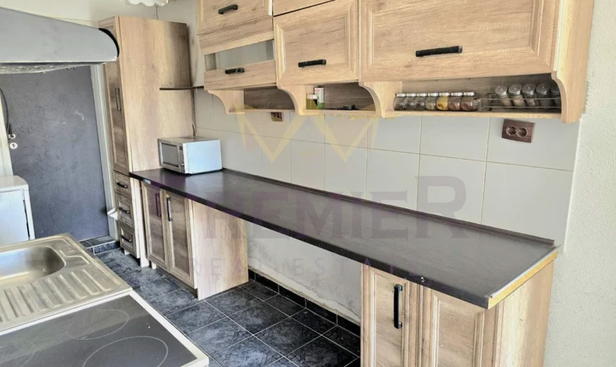 Две къщи в един двор (3689 кв.м.), с.Могилище, общ. Каварна, обл. Добрич. -  - снимка 24 - Имоти Премиер