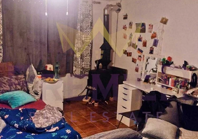 Две къщи в един двор, с.Могилище, обл. Добрич. -  - снимка 6 - Имоти Премиер