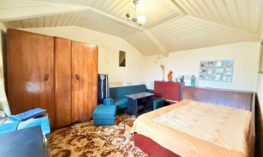 Две Къщи в Централната част на гр.Добрич - - снимка 10 - Имоти Премиер