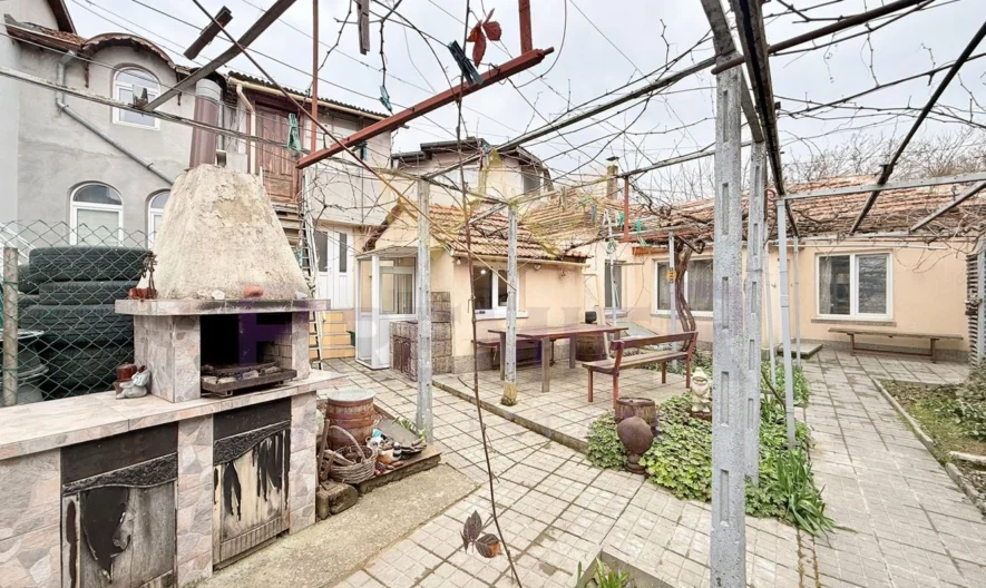 Две Къщи в Централната част на гр.Добрич - - снимка 3 - Имоти Премиер