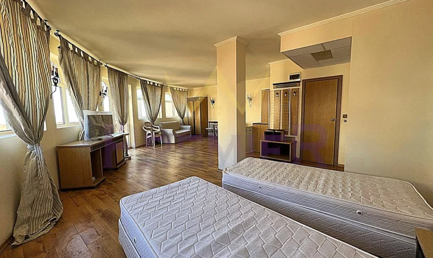 ДВЕ СТУДИЯ СВЪРЗАНИ В ЕДИН ИМОТ К.К ЕЛЕНИТЕ - - снимка 4 - Имоти Премиер