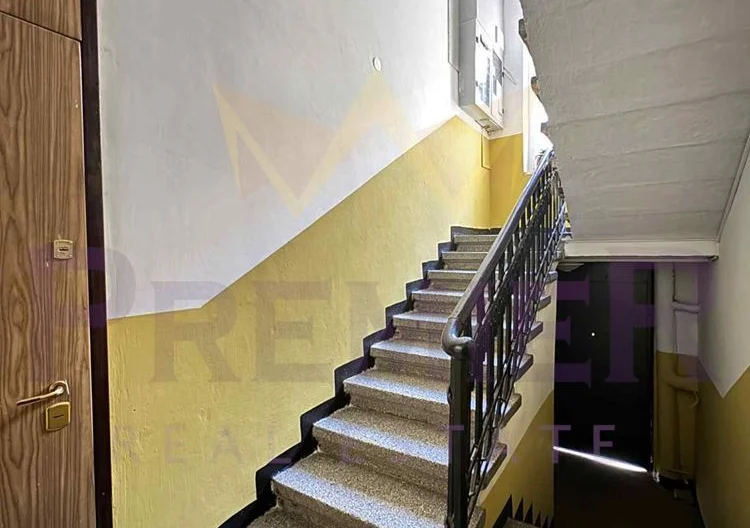 Двистаен апартамент кв. Яворов -  - снимка 10 - Имоти Премиер