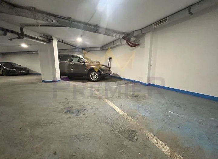 ДВОЙНО ПАРКОМЯСТО В ЗАКРИТ ПОДЗЕМЕН ПАРКИНГ - - снимка 7 - Имоти Премиер