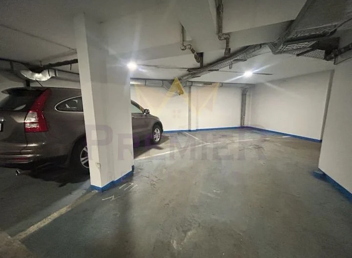 ДВОЙНО ПАРКОМЯСТО В ЗАКРИТ ПОДЗЕМЕН ПАРКИНГ - - снимка 8 - Имоти Премиер