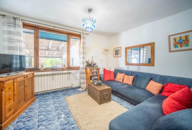 Агенция за недвижими имоти - Имоти Премиер - имот - 1217727, Цена: 195000 EUR