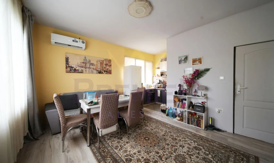 Двуетажна къща – с. Китка, Варна -  - снимка 1 - Имоти Премиер