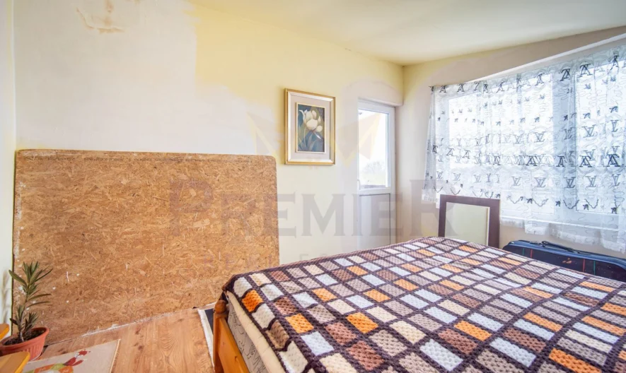 Двуетажна къща (90 кв.м. РЗП) с двор (2000 кв.м.) в с. Гурково, общ. Балчик, обл. Добрич. - - снимка 19 - Имоти Премиер