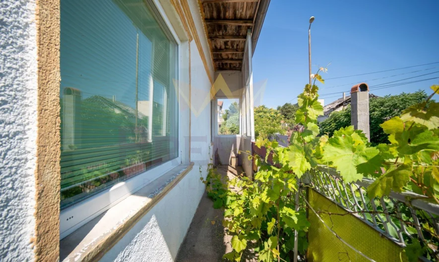 Двуетажна къща е село Църква - - снимка 15 - Имоти Премиер