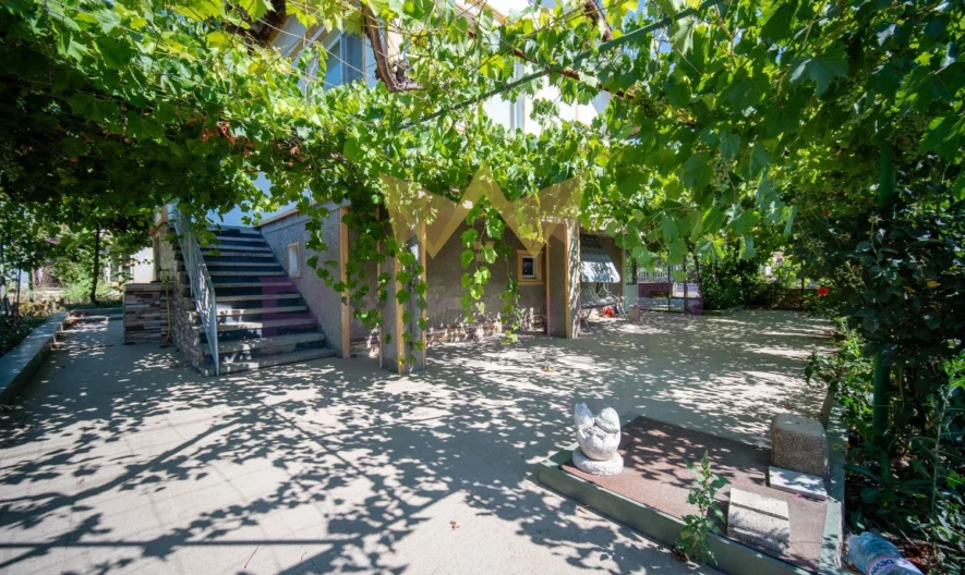 Двуетажна къща е село Църква -  - снимка 20 - Имоти Премиер