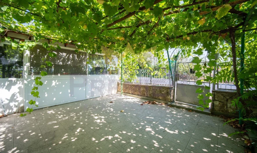 Двуетажна къща е село Църква -  - снимка 21 - Имоти Премиер