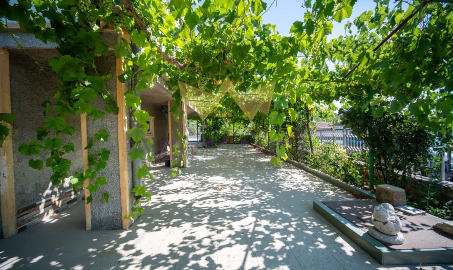 Двуетажна къща е село Църква -  - снимка 22 - Имоти Премиер