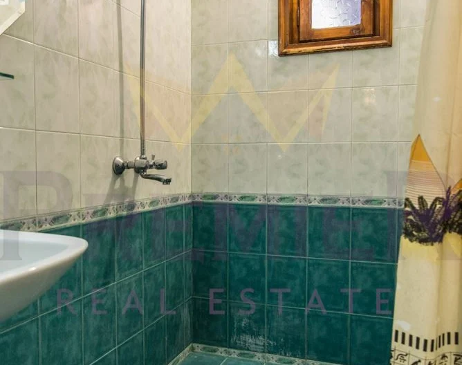 Двуетажна къща гр.Балчик -  - снимка 22 - Имоти Премиер