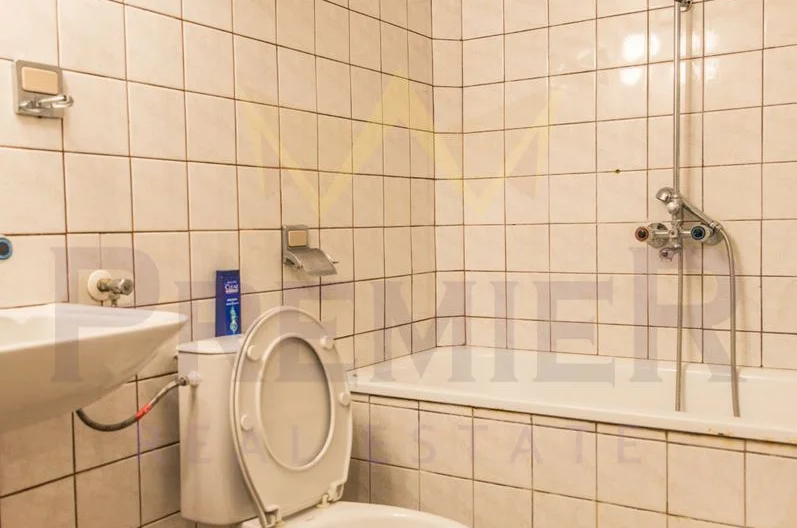 Двуетажна къща гр.Балчик -  - снимка 29 - Имоти Премиер