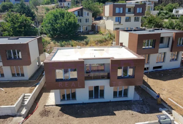 Агенция за недвижими имоти - Имоти Премиер - имот - 972867, Цена: 370000 EUR
