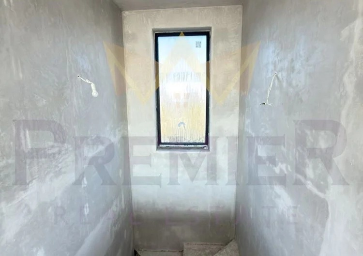 ДВУЕТАЖНА КЪЩА, ИЗГРЕВ - - снимка 10 - Имоти Премиер