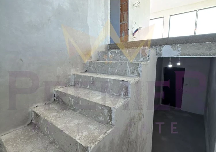 ДВУЕТАЖНА КЪЩА, ИЗГРЕВ - - снимка 14 - Имоти Премиер