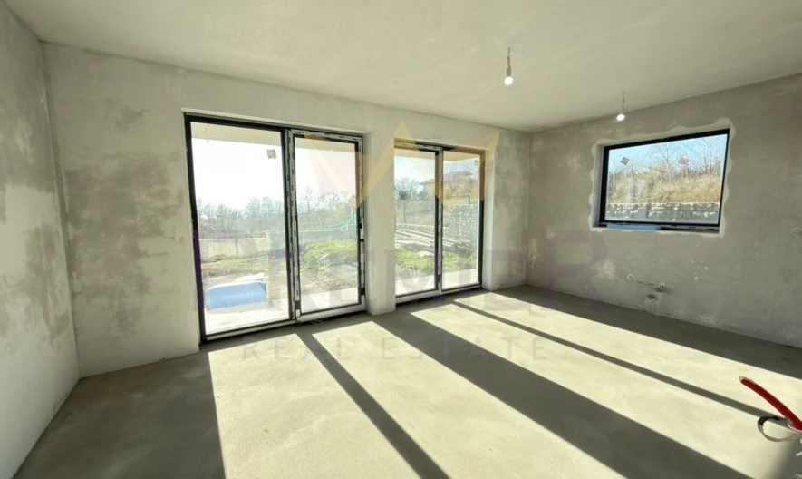 ДВУЕТАЖНА КЪЩА, ИЗГРЕВ - - снимка 17 - Имоти Премиер