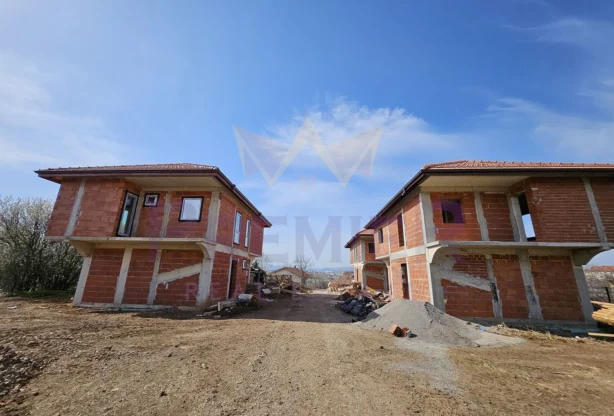 Агенция за недвижими имоти - Имоти Премиер - имот - 997650, Цена: 300000 EUR