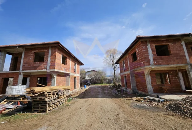 Агенция за недвижими имоти - Имоти Премиер - имот - 997650, Цена: 300000 EUR