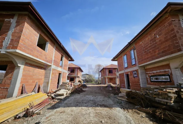 Агенция за недвижими имоти - Имоти Премиер - имот - 997650, Цена: 300000 EUR