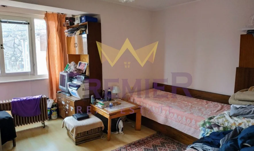 Двуетажна Къща с 600кв. Двор в кв.Виница гр.Варна -  - снимка 17 - Имоти Премиер