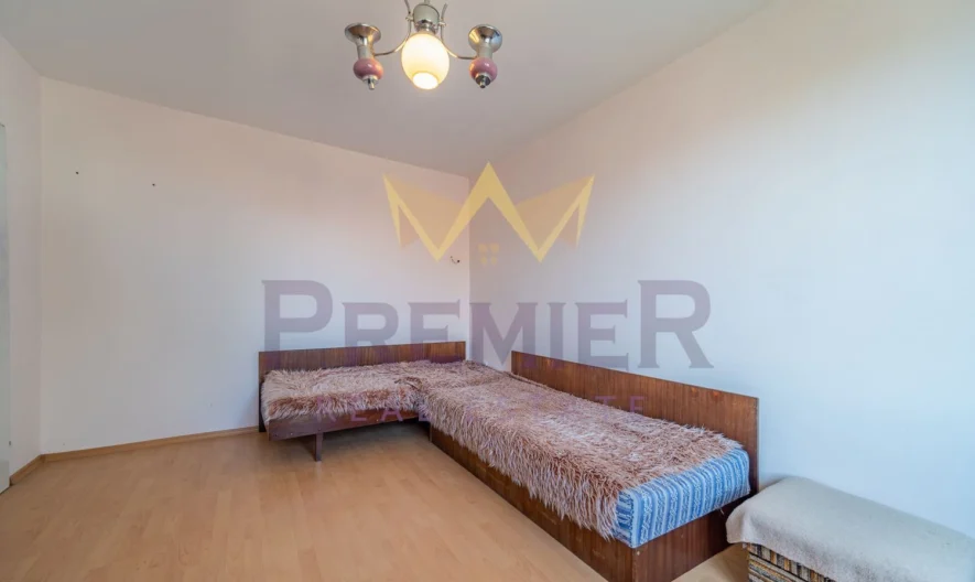 Двуетажна Къща с 600кв. Двор в кв.Виница гр.Варна - - снимка 5 - Имоти Премиер