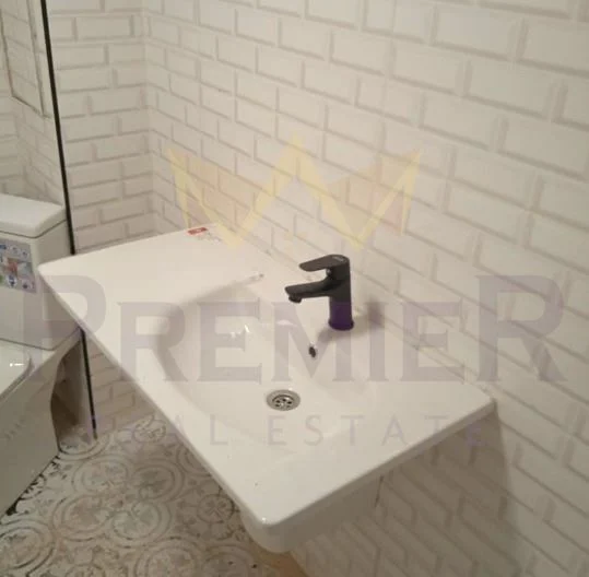 Двуетажна къща с 7 спални и голям двор – с. Извор -  - снимка 3 - Имоти Премиер