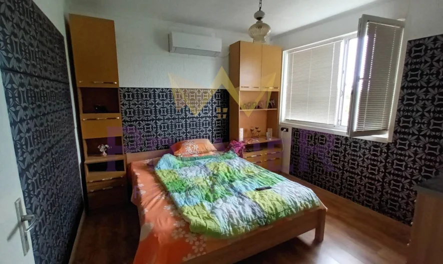 Двуетажна къща с. Бенковски - - снимка 14 - Имоти Премиер