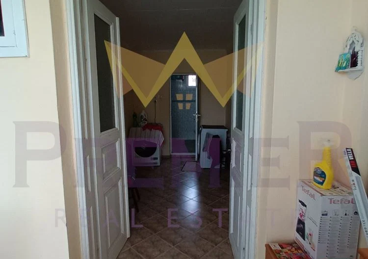 Двуетажна къща с. Бенковски -  - снимка 18 - Имоти Премиер