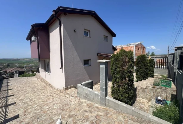 Агенция за недвижими имоти - Имоти Премиер - имот - 1256755, Цена: 426999 EUR