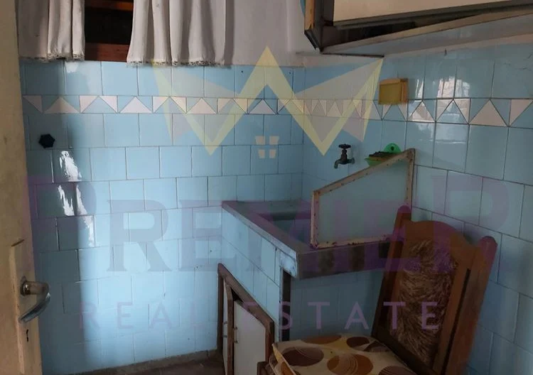 Двуетажна къща с двор в Провадия - - снимка 3 - Имоти Премиер