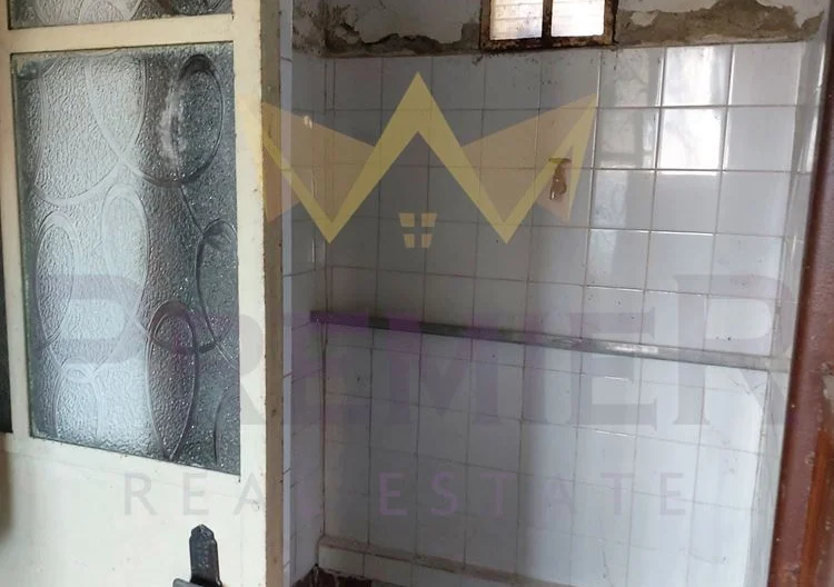 Двуетажна къща с двор в Провадия - - снимка 4 - Имоти Премиер