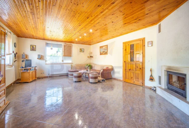 Агенция за недвижими имоти - Имоти Премиер - имот - 1090137, Цена: 169990 EUR