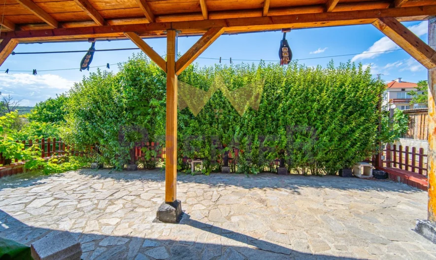 Двуетажна къща с гараж с.Оброчище -  - снимка 19 - Имоти Премиер