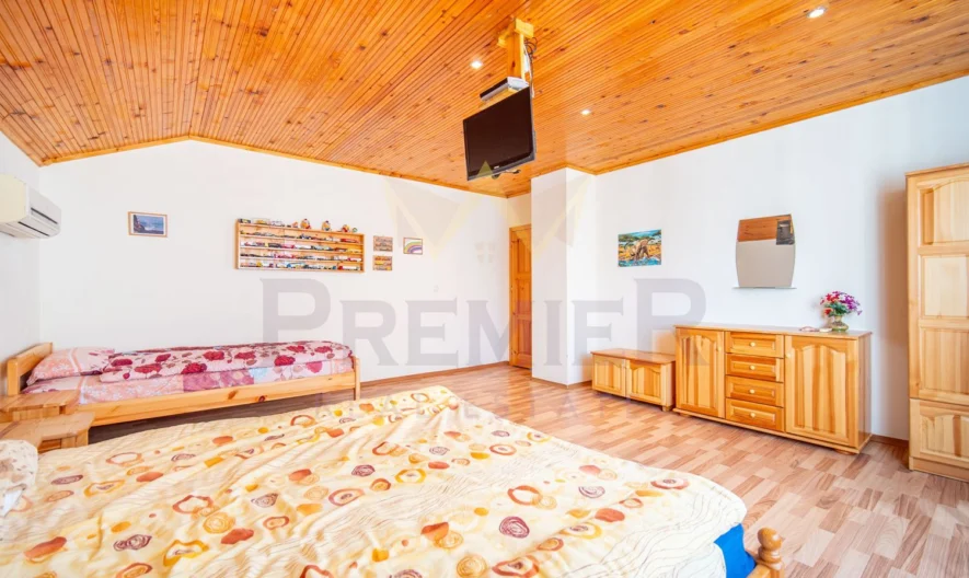 Двуетажна къща с гараж с.Оброчище -  - снимка 9 - Имоти Премиер